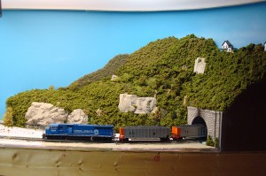 how to build model train tree and hills