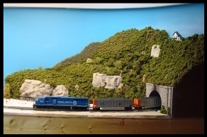 how to build model train tree and hills step-by-step tutorial